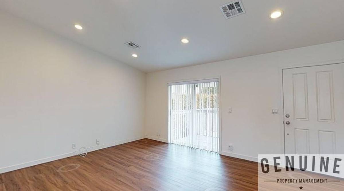 House for rent at 1008 England St, Huntington Beach, CA 92648