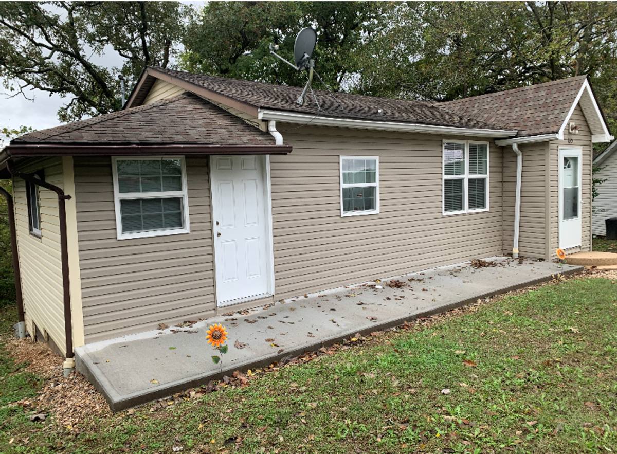 House for rent at 120 Bluff Circle, Waynesville, MO 65583