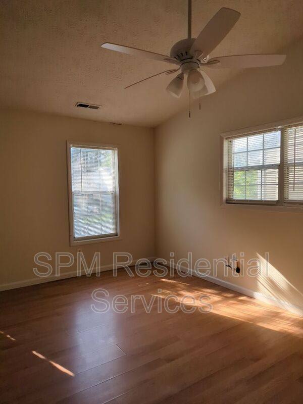 House for rent at 717 Varsity Dr, Wilmington, NC 28403