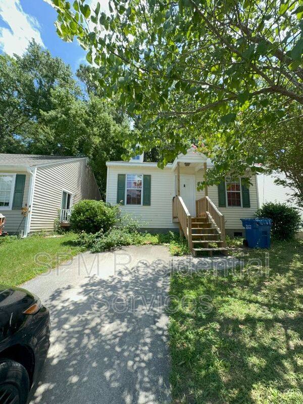 House for rent at 717 Varsity Dr, Wilmington, NC 28403