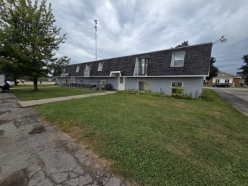 Apartment for rent at 1920 Division St #4, New London, WI 54961