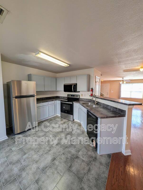 Townhouse for rent at 1928 Shawn Wayne Circle SE, Atlanta, GA 30316