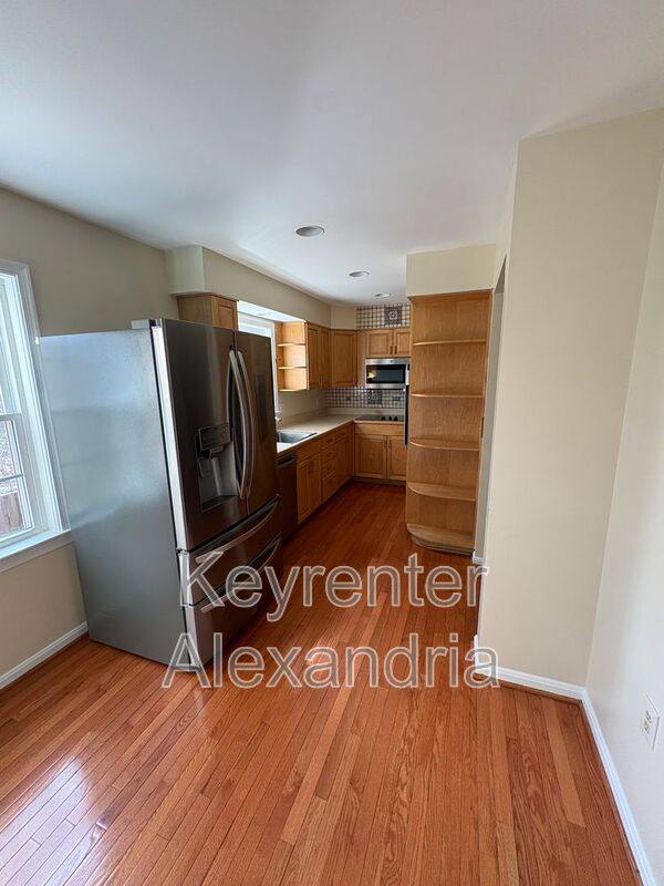 Townhouse for rent at 8239 Doctor Craik Court, Alexandria, VA 22306