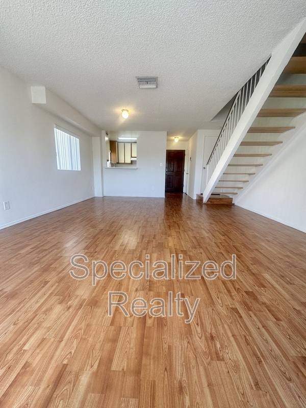 Townhouse for rent at 463 W Wilson Ave #6, Glendale, CA 91203