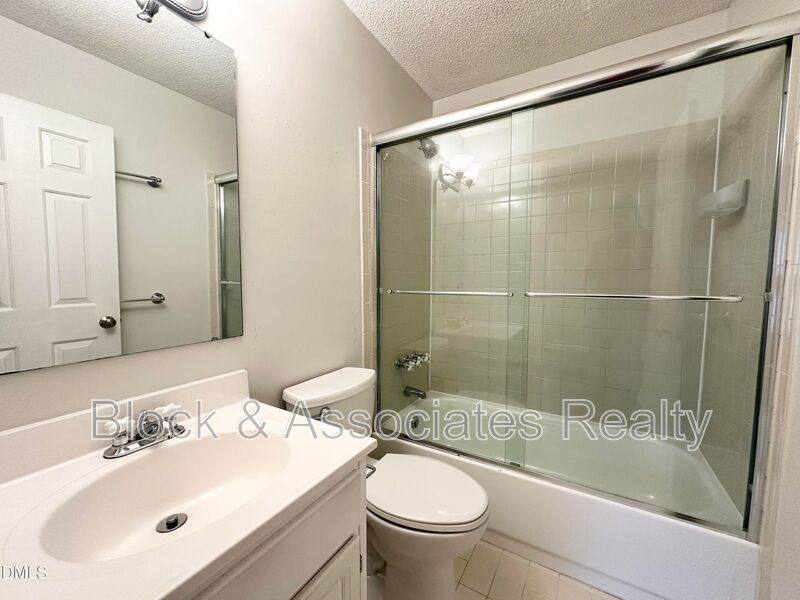 Townhouse for rent at 5620 Bridgetowne Way, Raleigh, NC 27609