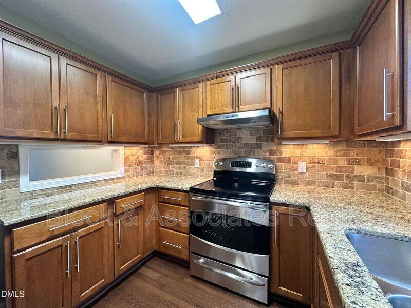 Townhouse for rent at 5620 Bridgetowne Way, Raleigh, NC 27609