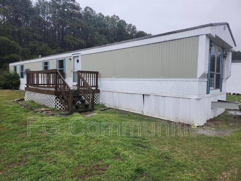 House for rent at 1023 Crystal Blvd, Selma, NC 27576