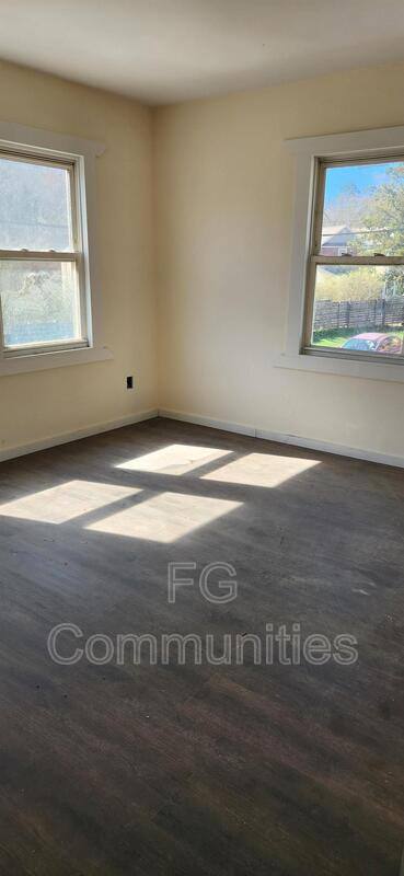 House for rent at 251 Old Country Home Rd, Asheville, NC 28806