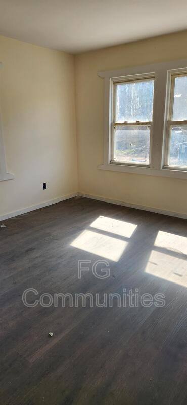 House for rent at 251 Old Country Home Rd, Asheville, NC 28806