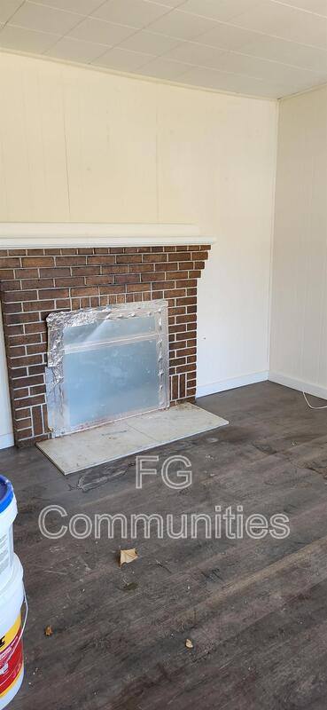 House for rent at 251 Old Country Home Rd, Asheville, NC 28806