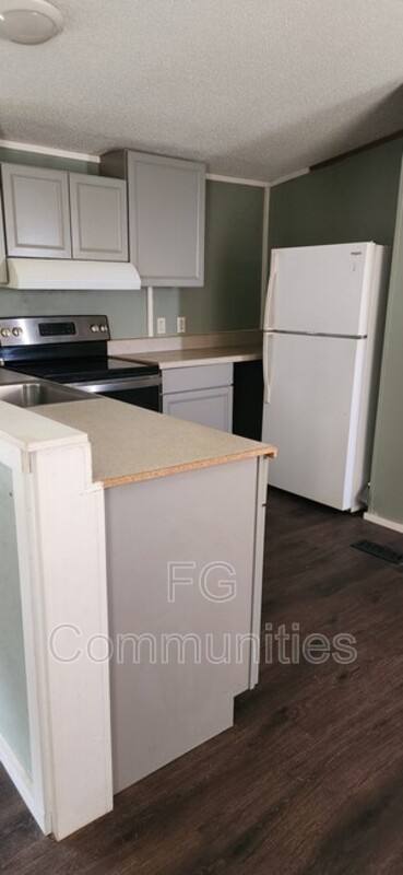 House for rent at 12 Glimmer Dr, Asheville, NC 28806