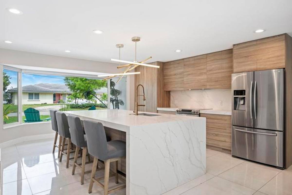 House for rent at 2112 NE 32nd Ave, Fort Lauderdale, FL 33305