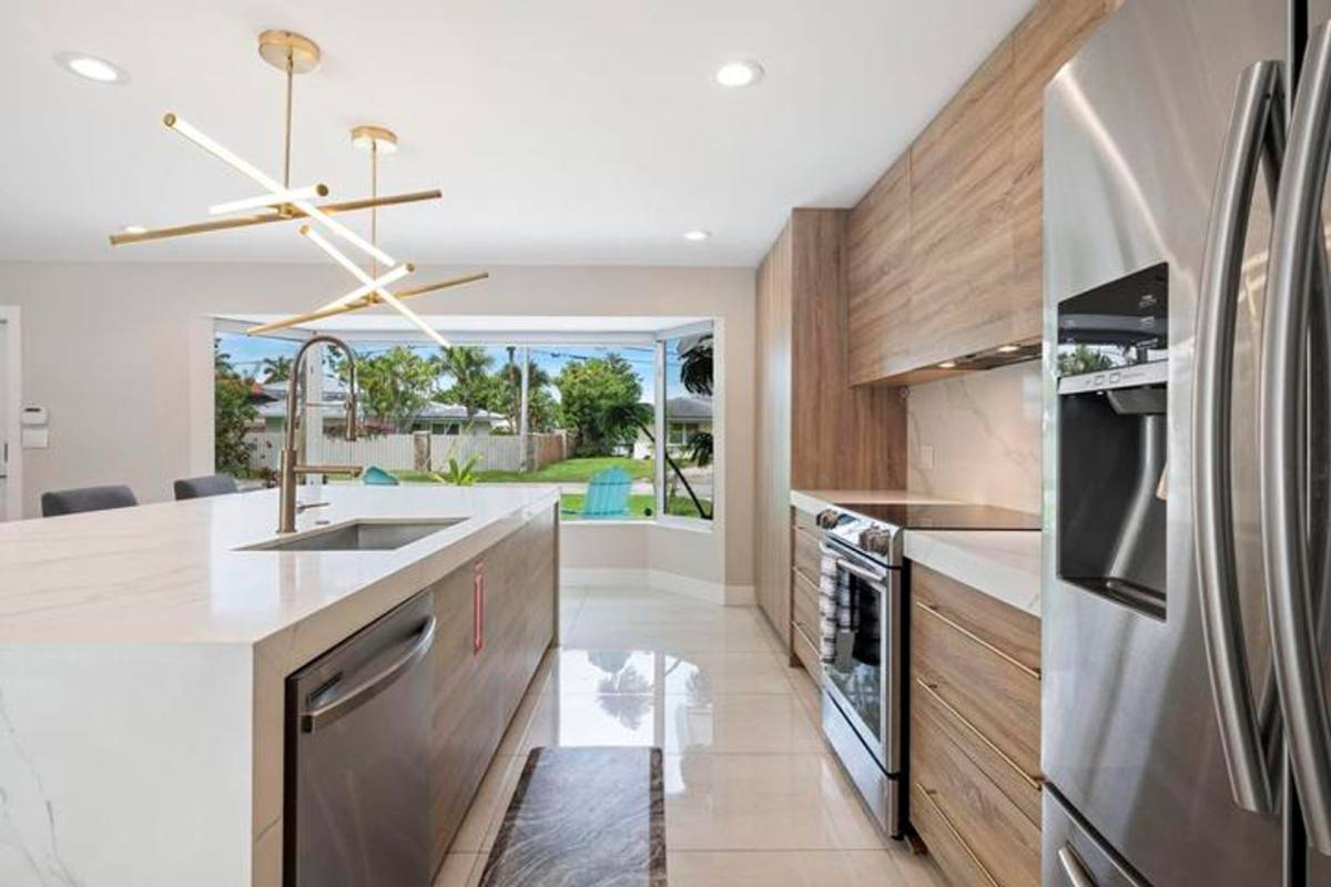 House for rent at 2112 NE 32nd Ave, Fort Lauderdale, FL 33305