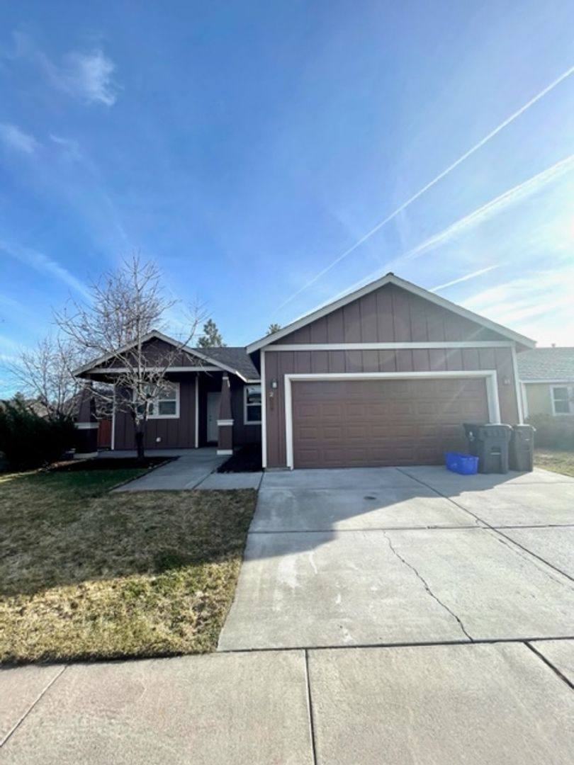 House for rent at 20067 Mount Faith Place, Bend, OR 97702