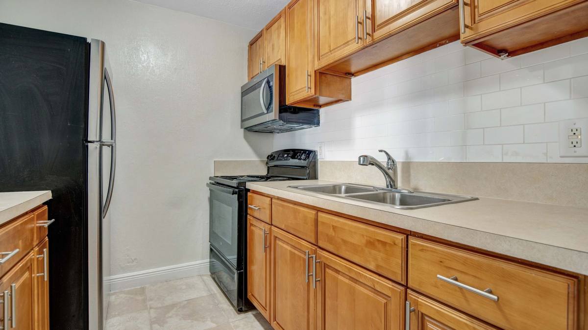 Apartment for rent at 1711 Eastern Rd, Daytona Beach, FL 32119