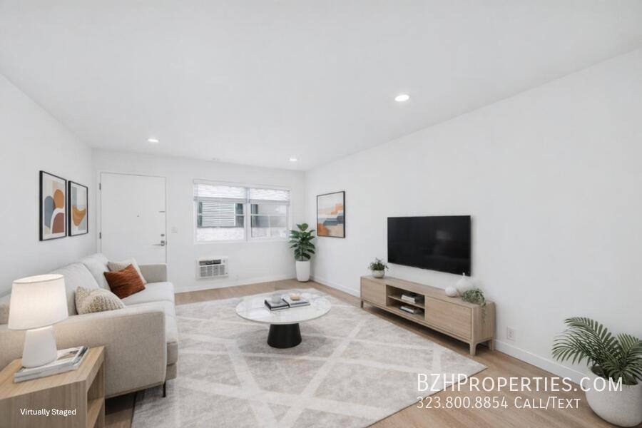 Apartment for rent at 252 S New Hampshire Ave #10, Los Angeles, CA 90004