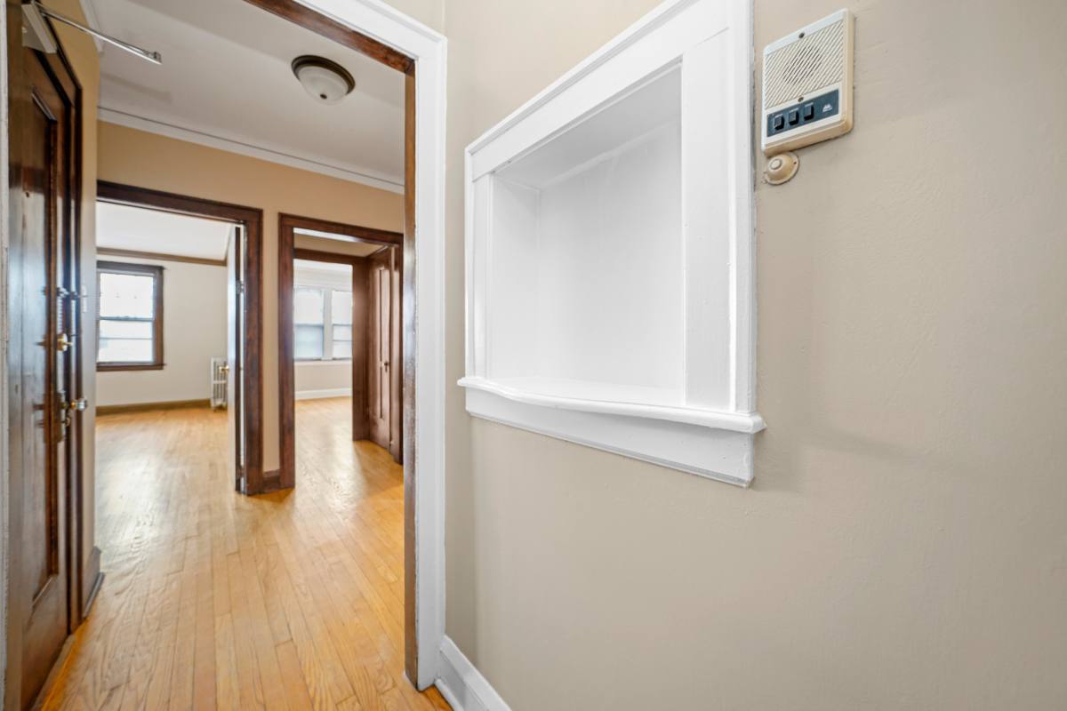 Apartment for rent at 230 Elmwood #1S, Evanston, IL 60202