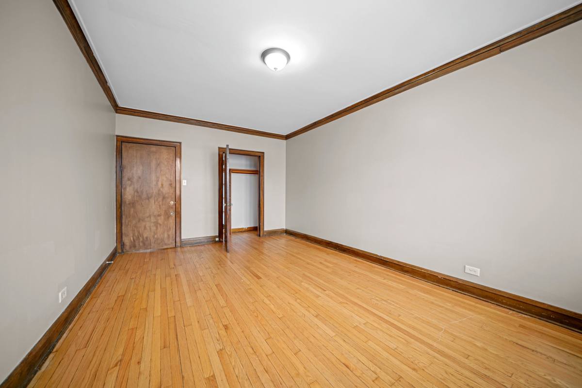 Apartment for rent at 230 Elmwood #1S, Evanston, IL 60202