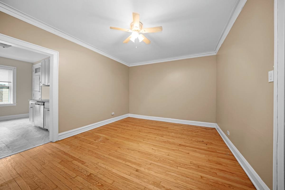 Apartment for rent at 230 Elmwood #1S, Evanston, IL 60202