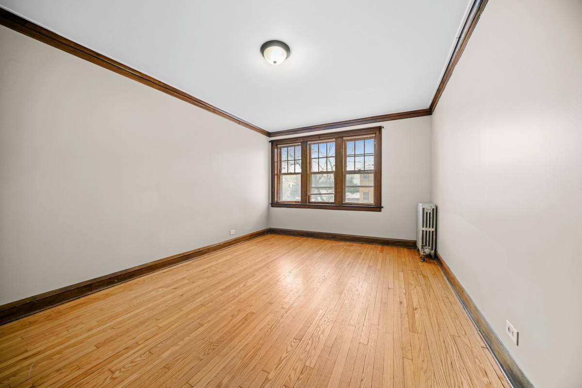 Apartment for rent at 230 Elmwood #1S, Evanston, IL 60202