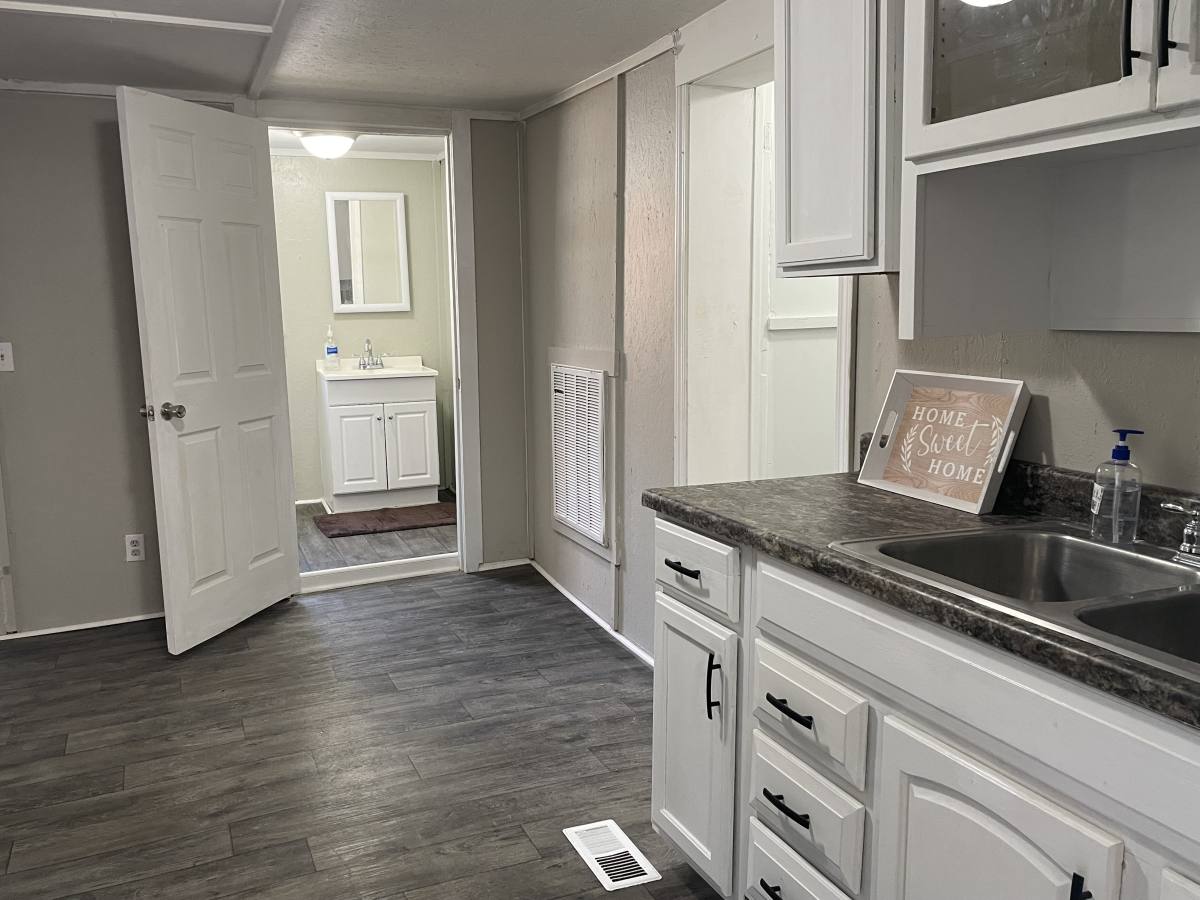 House for rent at 827 Cumberland Dr, Clarksville, TN 37040
