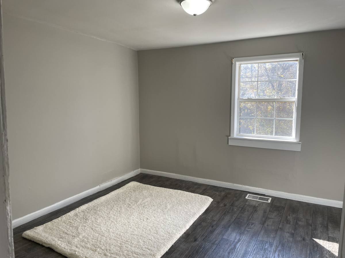 House for rent at 827 Cumberland Dr, Clarksville, TN 37040