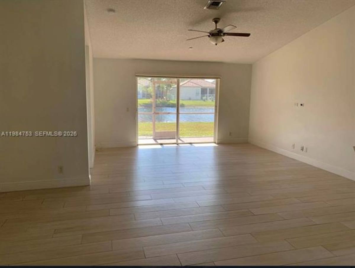 Townhouse for rent at 1918 Andromeda Lane Th, Fort Lauderdale, FL 33327