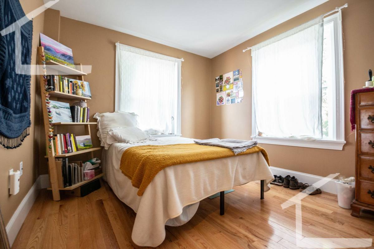 Townhouse for rent at 32 Linden St, Brookline, MA 02445