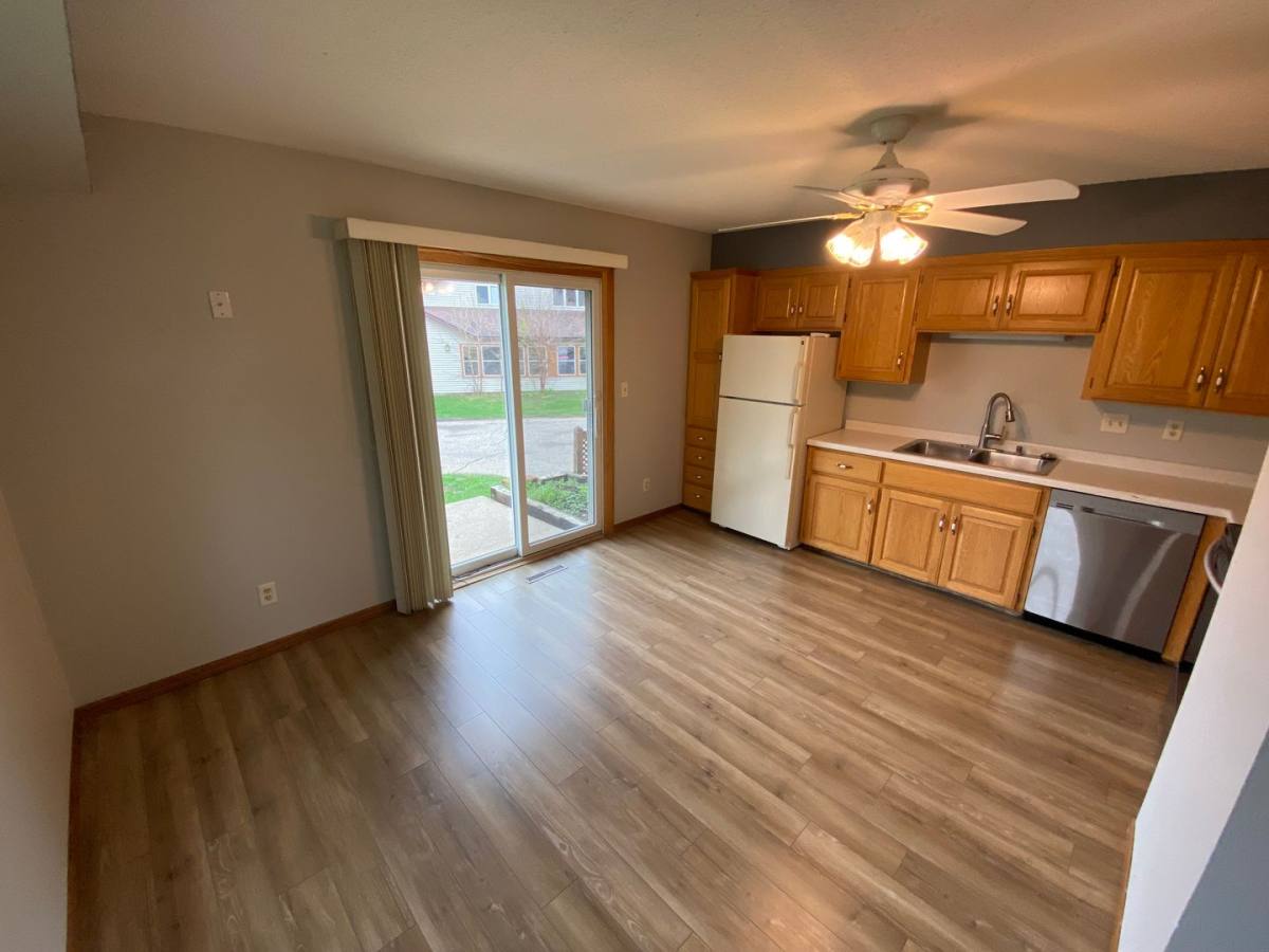 Townhouse for rent at 14248 Hemlock Court N, Saint Paul, MN 55126