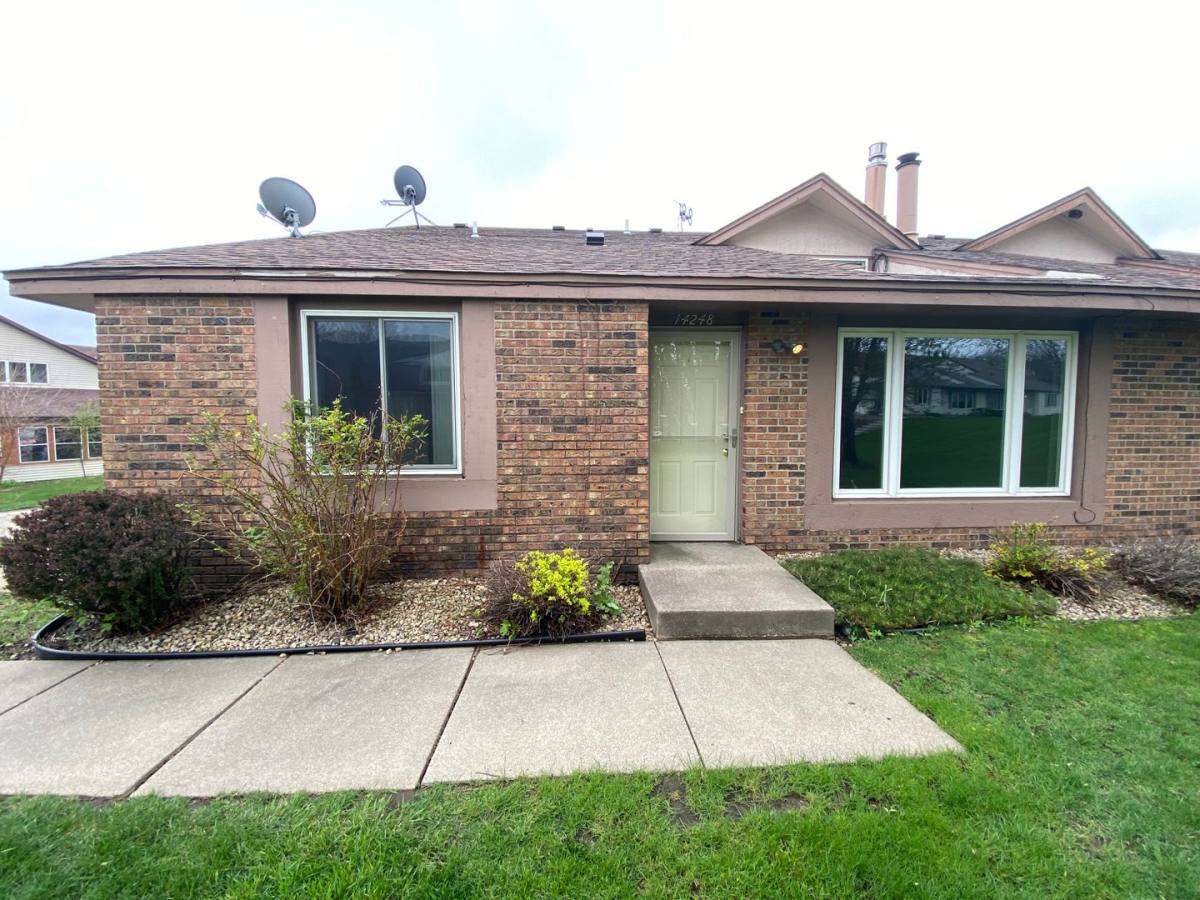 Townhouse for rent at 14248 Hemlock Court N, Saint Paul, MN 55126
