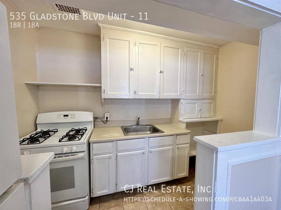 Apartment for rent at 535 Gladstone Blvd #11, Kansas City, MO 64124