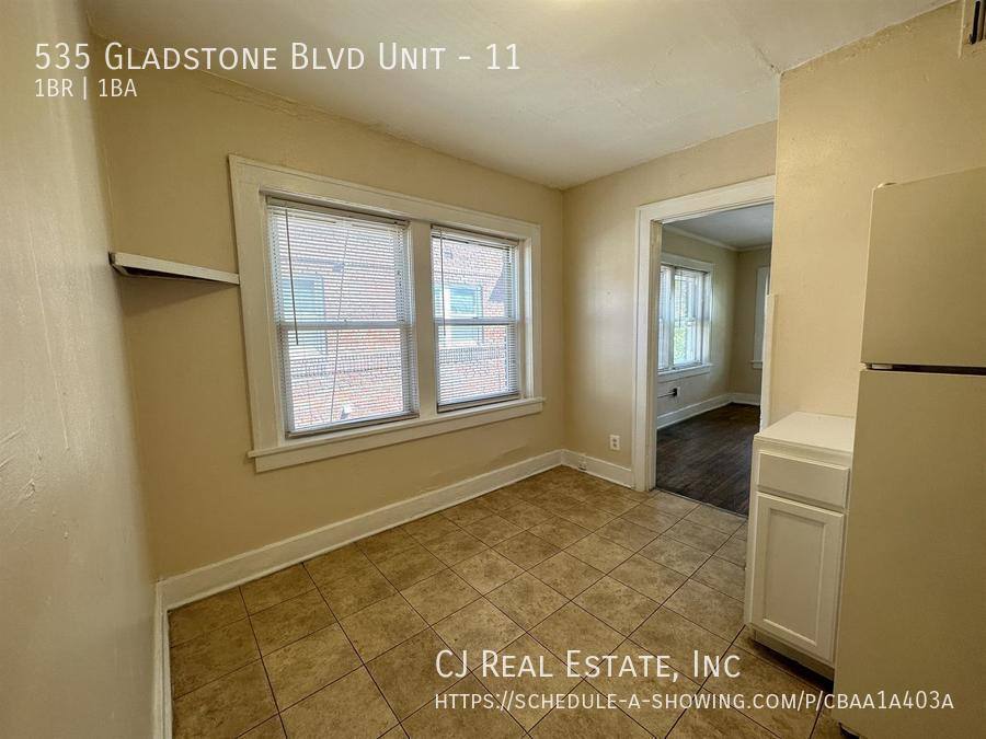 Apartment for rent at 535 Gladstone Blvd #11, Kansas City, MO 64124