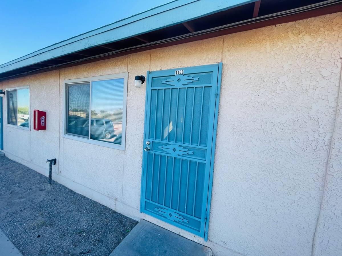 Apartment for rent at 330 E Corona Rd, Tucson, AZ 85756