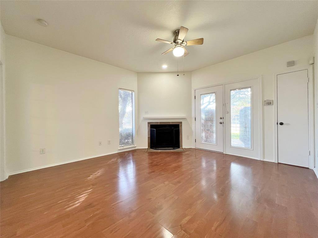 Condo for rent at 3117 Sondra Dr #103, Fort Worth, TX 76107