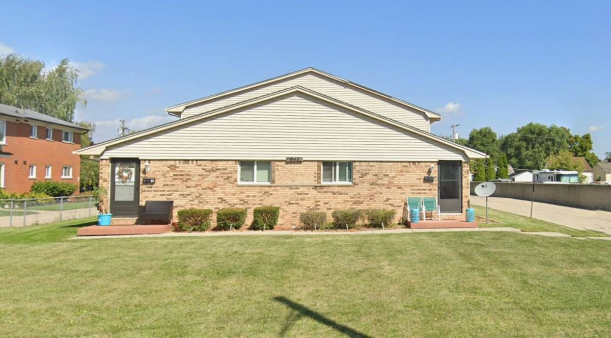 Apartment for rent at 16481 E 10 Mile Rd, Eastpointe, MI 48021