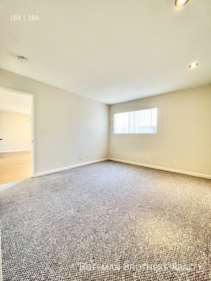 Apartment for rent at 860 S Ardmore Ave #111, Los Angeles, CA 90005