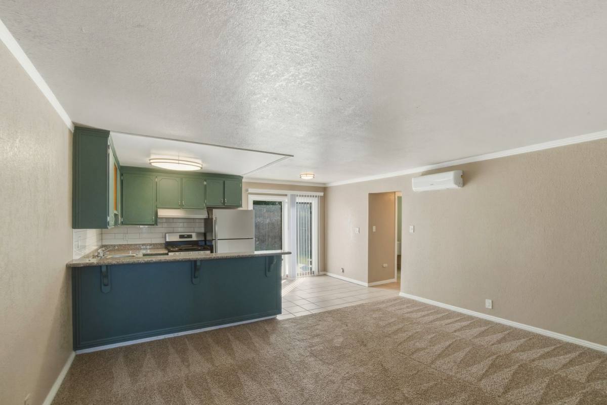 Apartment for rent at 1540 Hesket Way, Sacramento, CA 95825