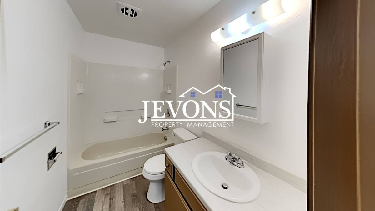 Apartment for rent at 16 N 6th St, Yakima, WA 98901