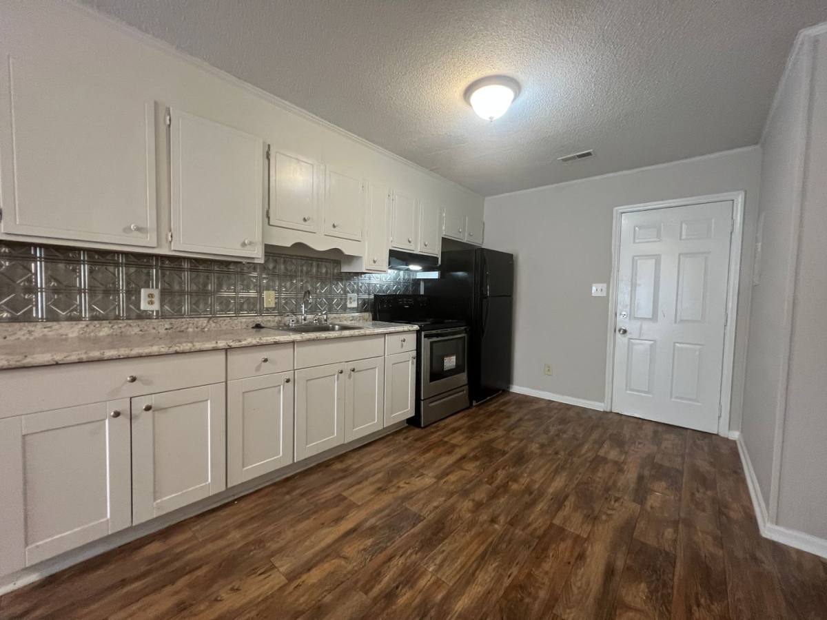 Apartment for rent at 1312 Linwood Rd, Gastonia, NC 28052