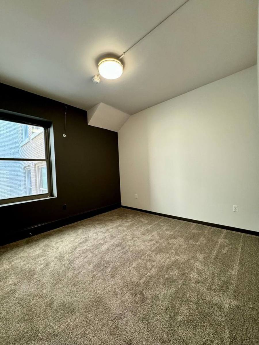 Apartment for rent at 1030 Euclid Ave, Cleveland, OH 44115