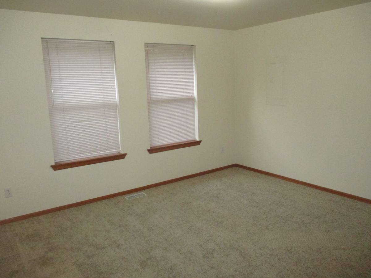 Apartment for rent at 8512 123rd St Court E, Puyallup, WA 98373