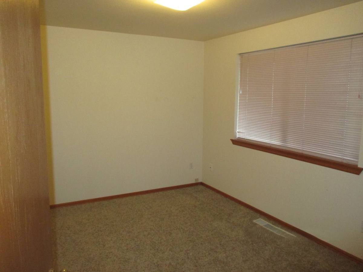 Apartment for rent at 8512 123rd St Court E, Puyallup, WA 98373