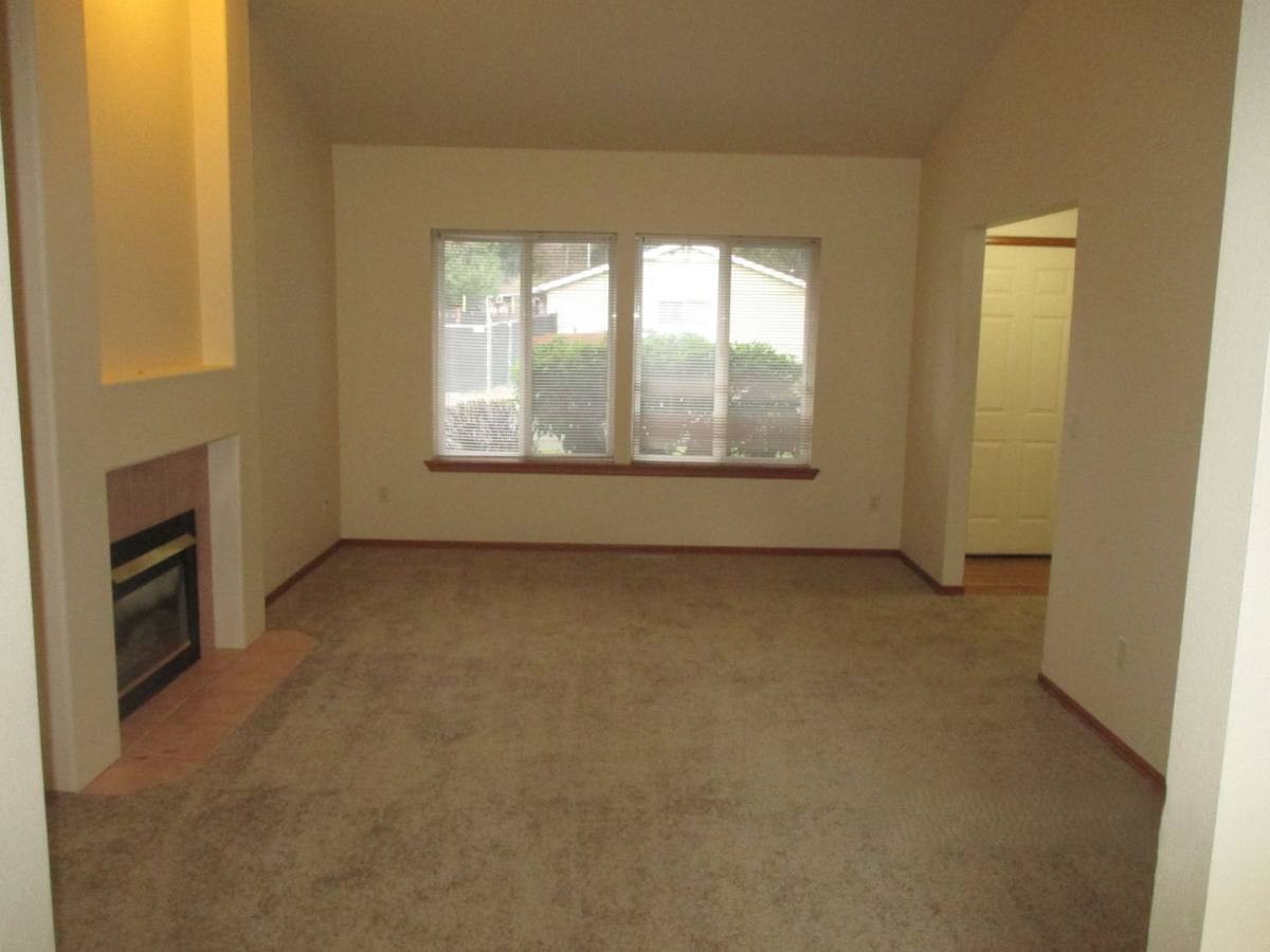 Apartment for rent at 8512 123rd St Court E, Puyallup, WA 98373