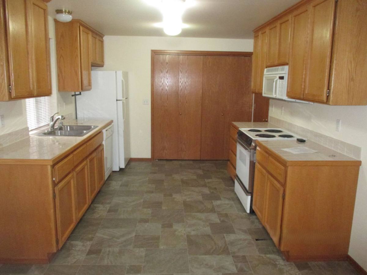 Apartment for rent at 8512 123rd St Court E, Puyallup, WA 98373