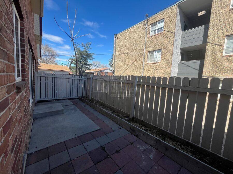Townhouse for rent at 911 Tulip S #B, Longmont, CO 80501