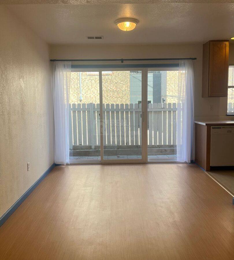 Townhouse for rent at 911 Tulip S #B, Longmont, CO 80501