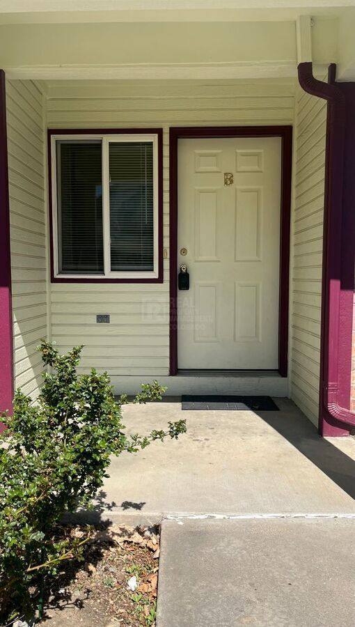 Townhouse for rent at 911 Tulip S #B, Longmont, CO 80501
