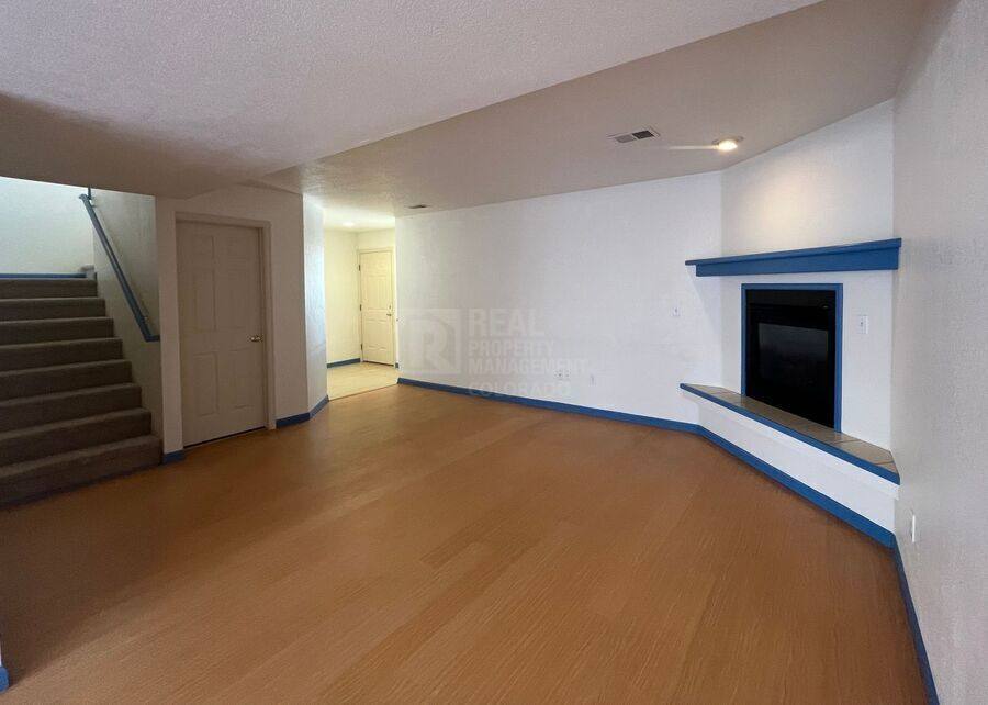 Townhouse for rent at 911 Tulip S #B, Longmont, CO 80501