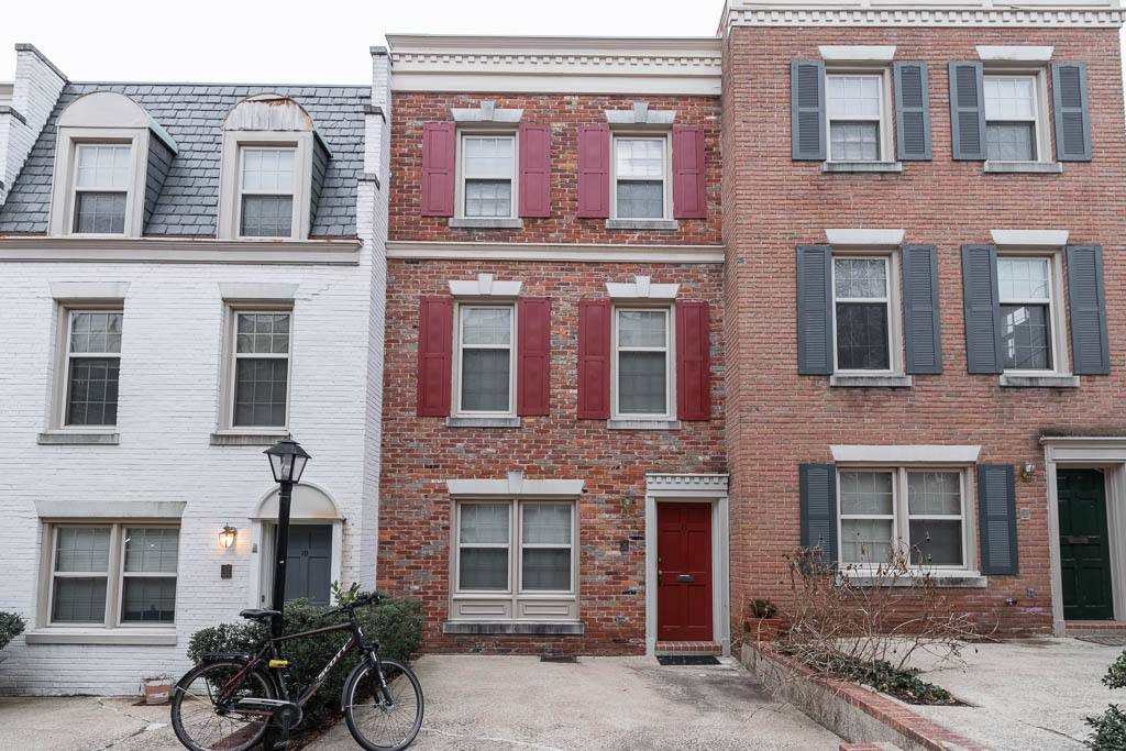 Condo for rent at 4450 Macarthur Blvd NW #11A, Washington, DC 20007