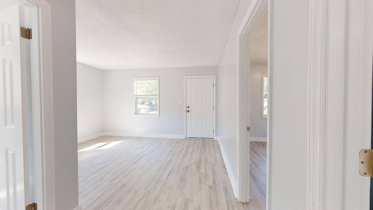 Apartment for rent at 4552 Helena St, Charlotte, NC 28208